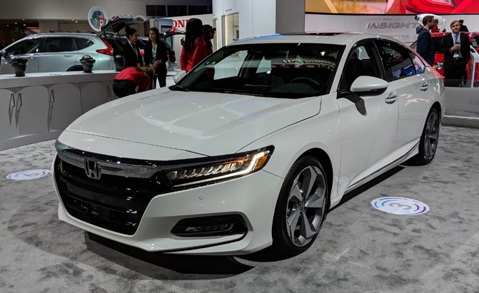 New 2019 Honda Accord Pictures Overview