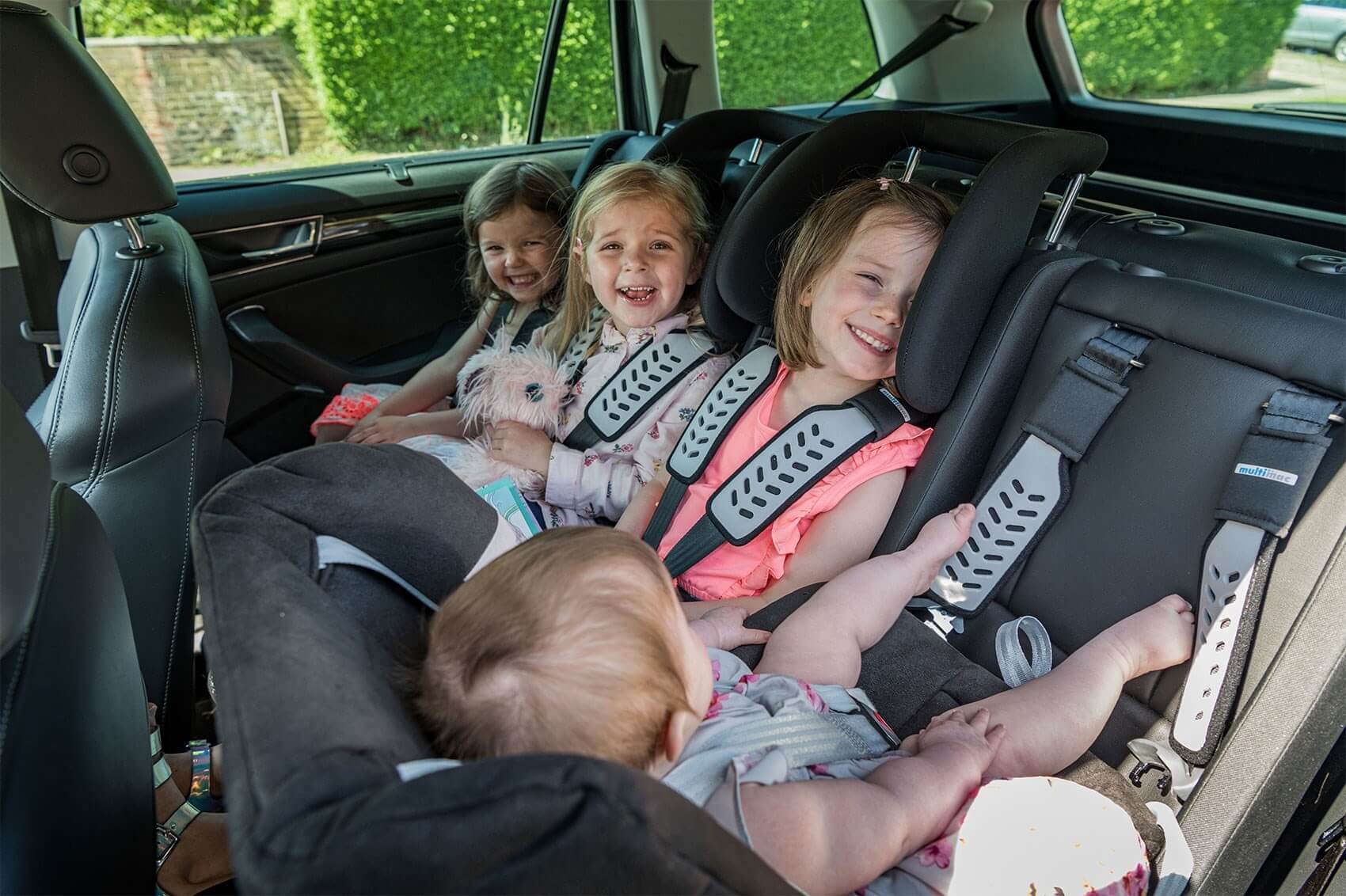 Children-under-8-years-old-must-occupy-the-backseat
